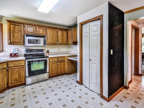 4th image of 600 Wiltshire Ct