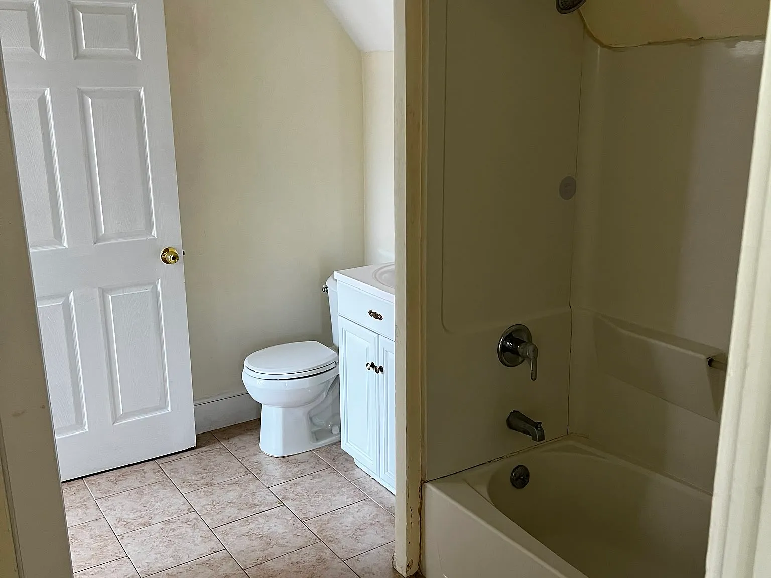 2 bed, 800 sqft, $1,850 — Photo 3