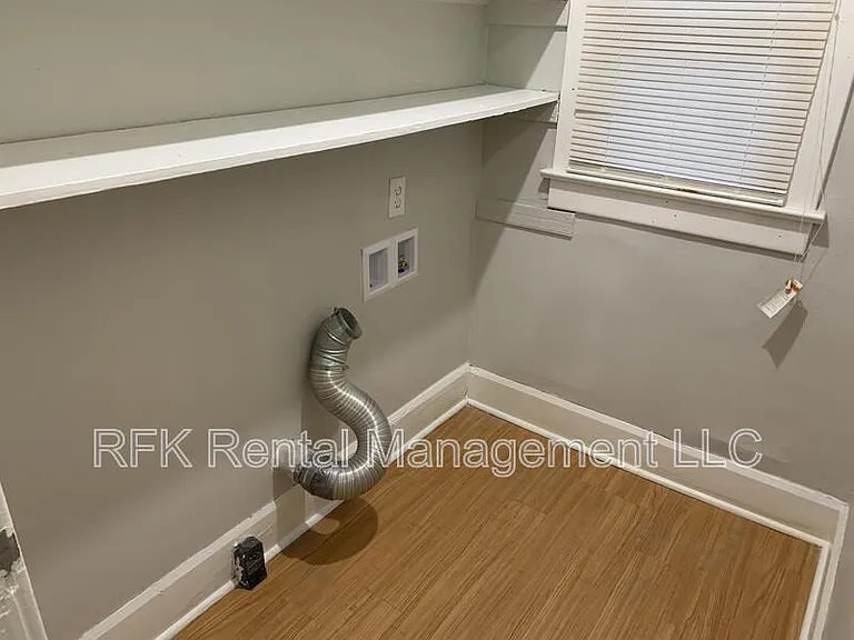 802 N Gray St — Photo 14