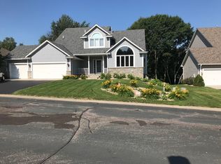 8498 College Trl, Inver Grove Heights, MN 55076