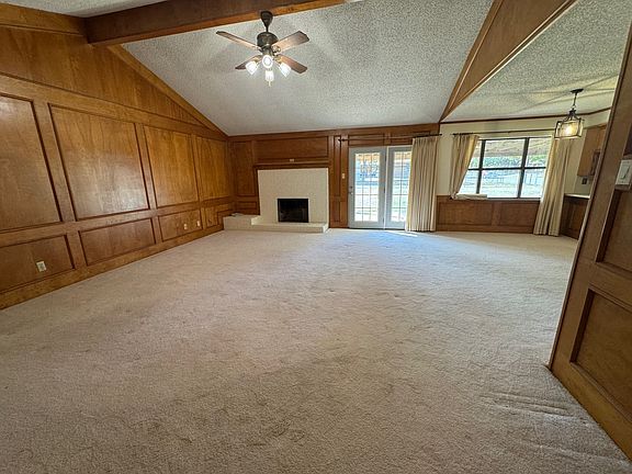 2nd image of 1364 N Dale Ave