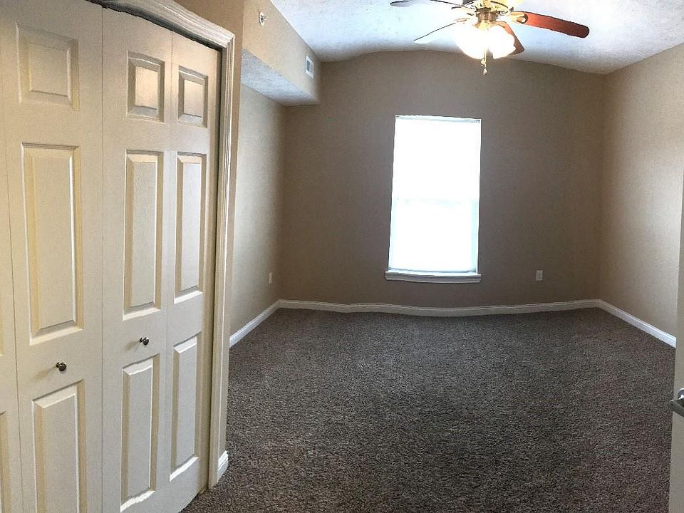 Creekside Commons East 401 Pleasant Meadow Blvd Cuyahoga Falls OH Zillow