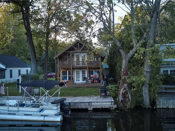 8438 Tuttle Rd, Bridgeport, NY 13030