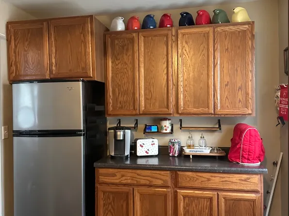 6475 Willow Rd APT 1, West Bloomfield, MI 48324
