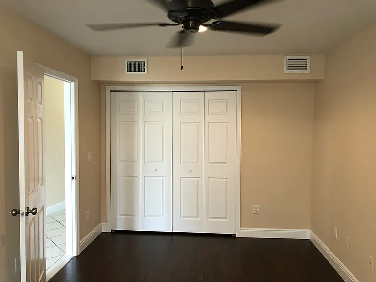 7395 Albany Rd — Photo 7