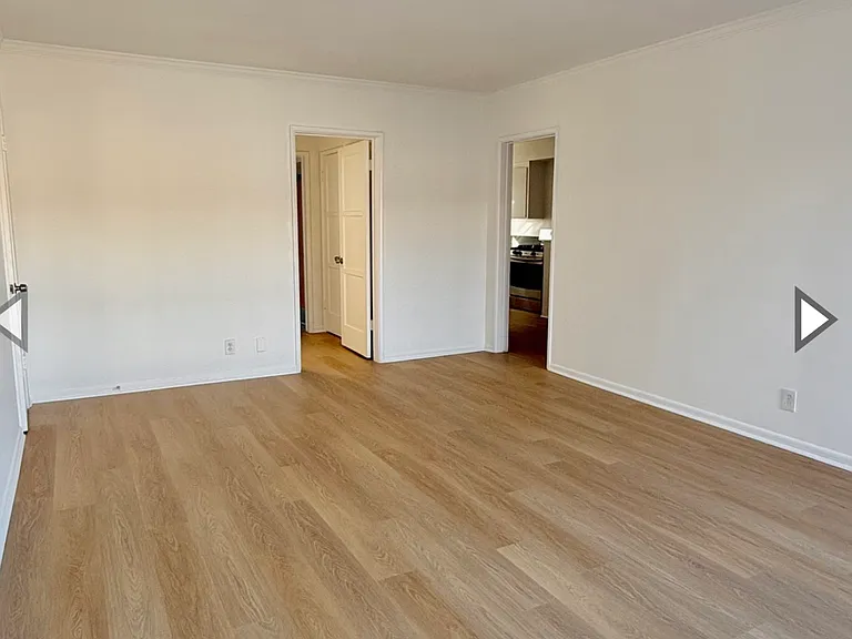 228 S Sycamore Ave #1 — Photo 19