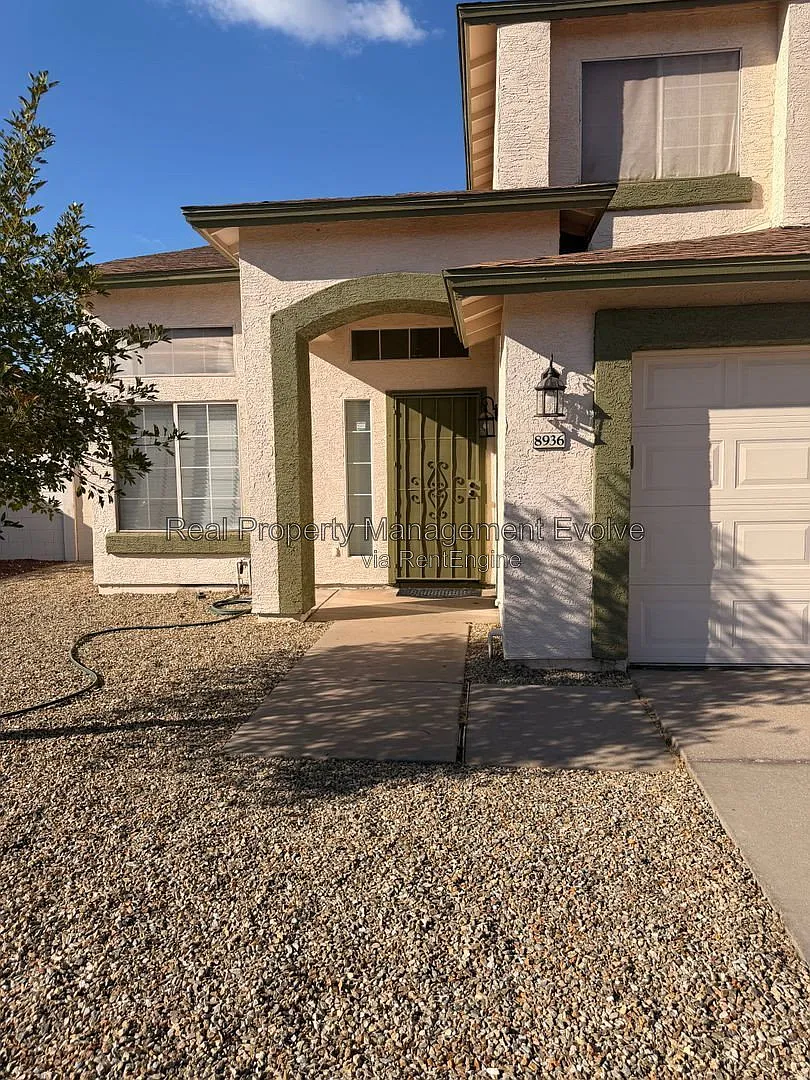 4 bed, 2.5 bath, 2168 sqft, $2,625 — Photo 4