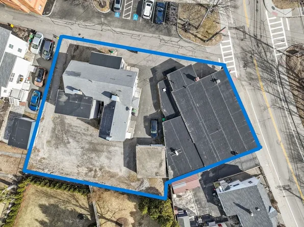 67 Pleasant St, Watertown, MA 02472