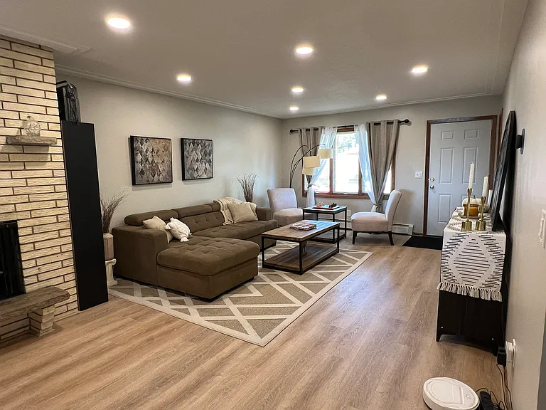 4111 Lowry Ave N #1 — Photo 3