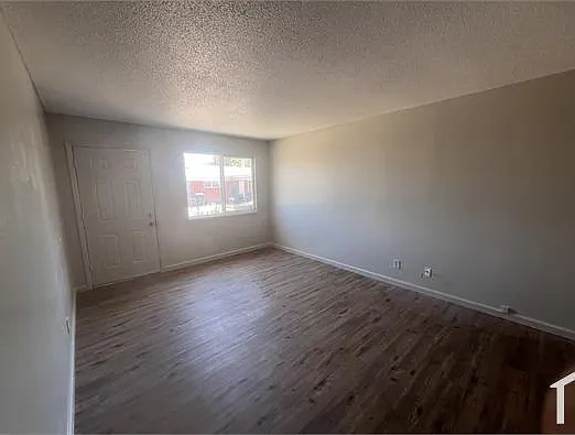 419 Dallas St NE #B — Photo 10