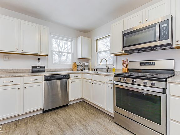 5th image of 6328 W Bethel Ave