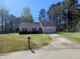 220 E Lakeridge Lndg, Jacksonville, NC 28546