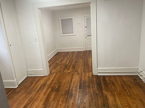 5th image of 1515 Memorial Ave SW #3