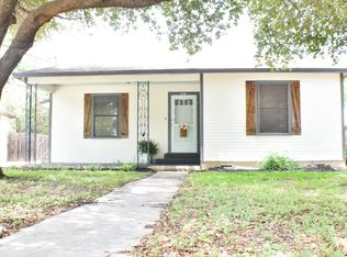 228 Benson Rd, Uvalde, TX 78801