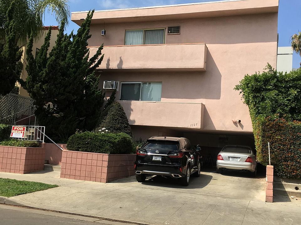 1st image of 1125 Rexford Dr #105