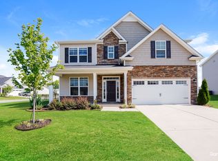 528 Golden Plum Ln, Zebulon, NC 27597