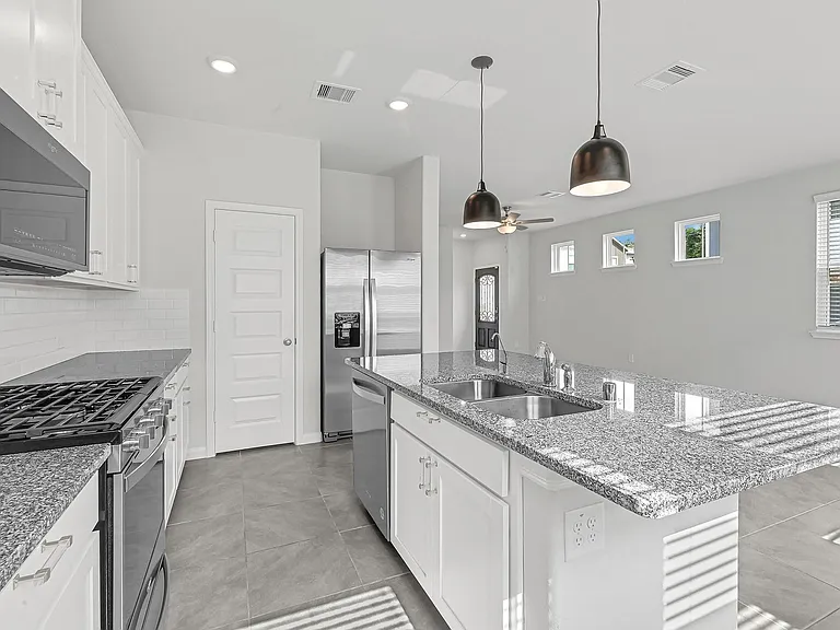 1528 Lakeline Oak Dr — Photo 8
