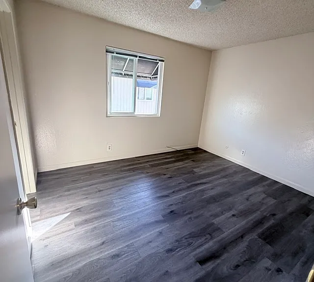 1 bed, 1.0 bath, 550 sqft — Photo 5