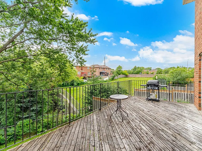 4676 Owl Cir — Photo 45