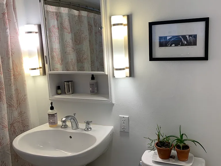 424 NW Maywood Dr — Photo 22