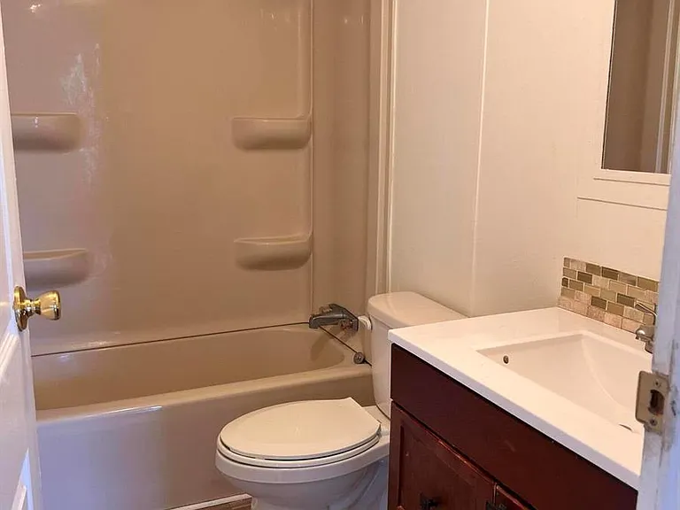 10629 S 228th Ln — Photo 18
