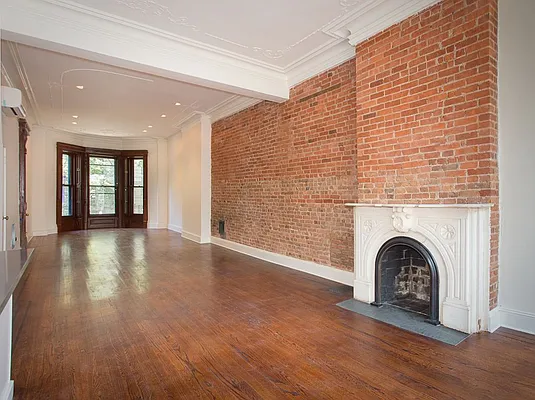 Rented by Townsley & Gay, LLC | media 58