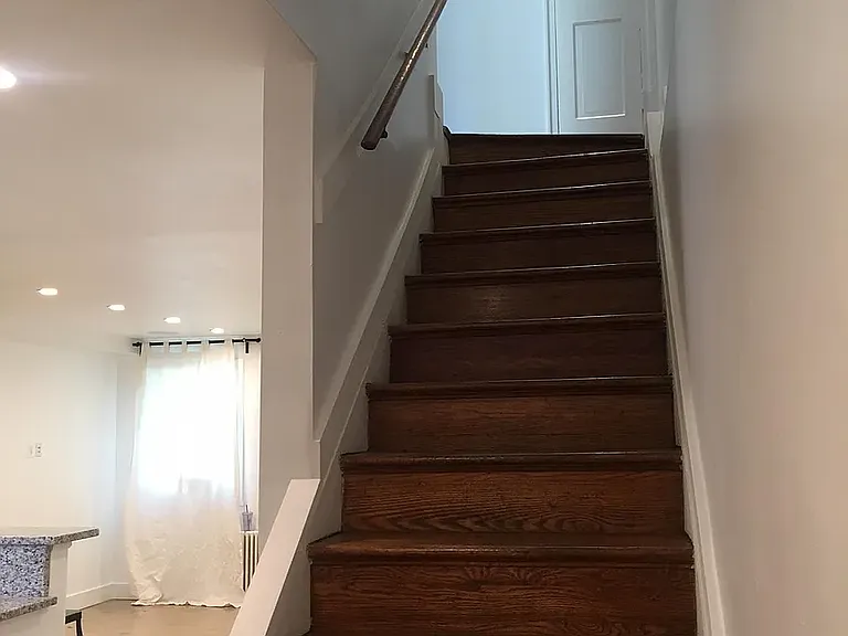1-228 Webster St NE #1 — Photo 6