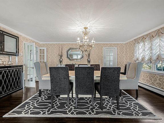 4th image of 18 Woodland Road