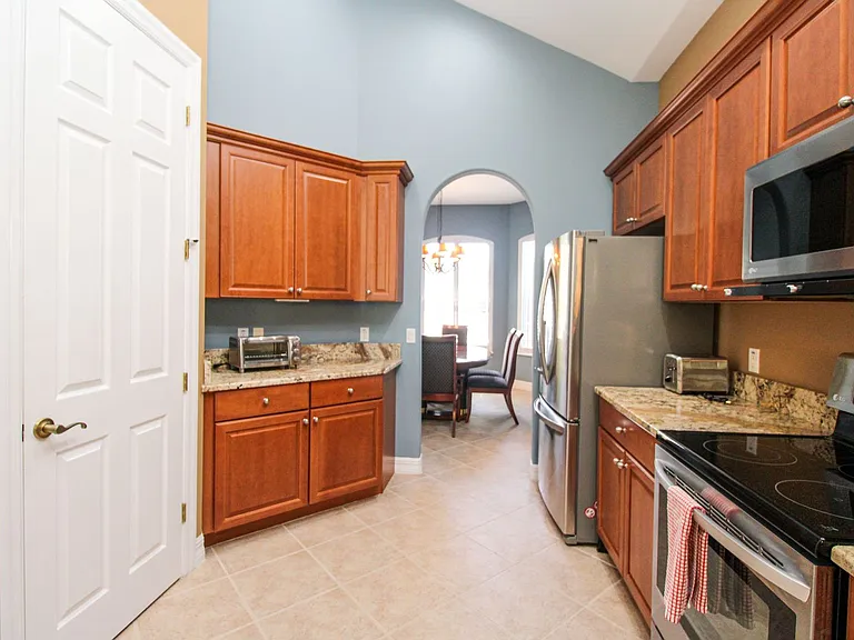 28130 L Burton Fletcher Ct — Photo 38
