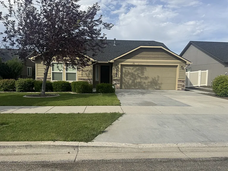3786 S Windy Ridge Dr — Photo 1
