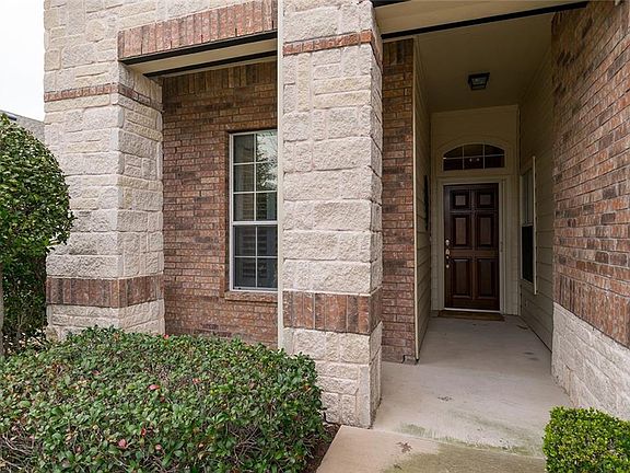 3rd image of 9832 Derwent Dr