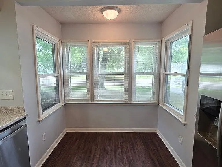 127 Broadleaf Dr — Photo 9