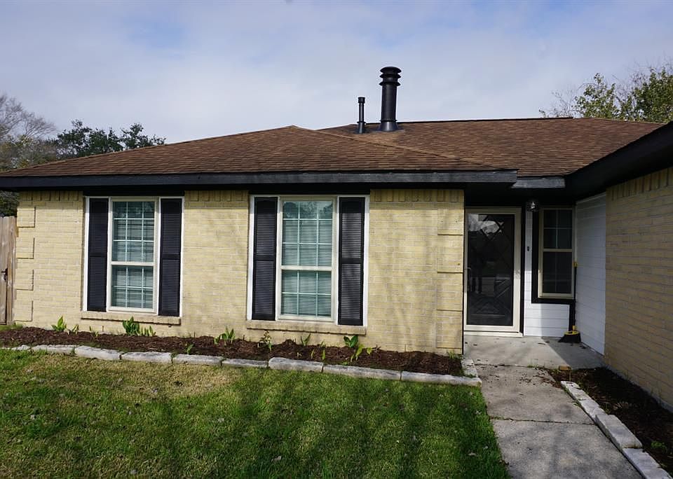 1st image of 10823 Mesquite Dr