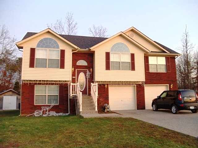 1st image of 423 Shady Glen Cir