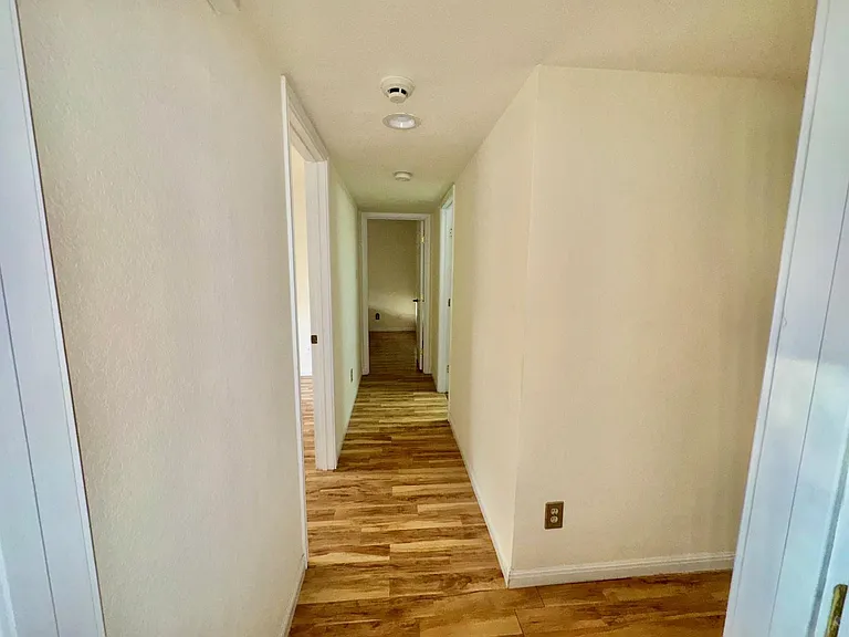 405 Northern Trl — Photo 12