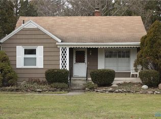 28325 White Rd, Perrysburg, OH 43551