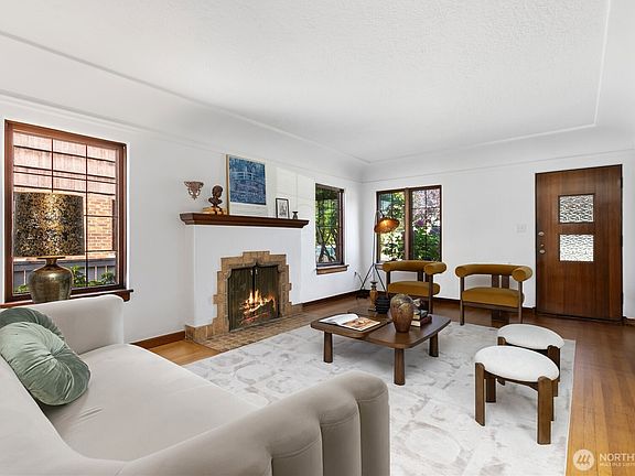 5th image of 843 NE 81st Street