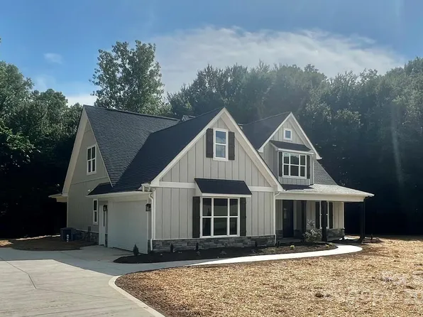 2709 Lathan Rd, Monroe, NC 28112