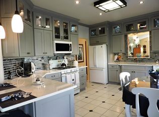 3 Byron Dr, Manchester, NJ 08759