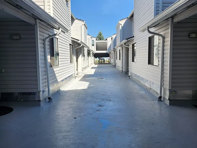1900 Alabama St — Photo 35