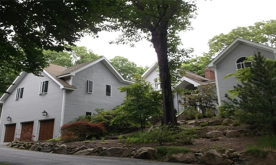 1st image of 7 Brayton Mdw