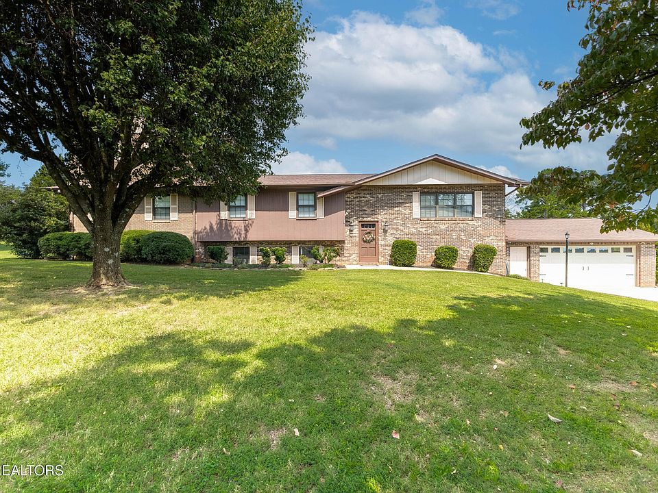 1st image of 498 Montcrest Dr