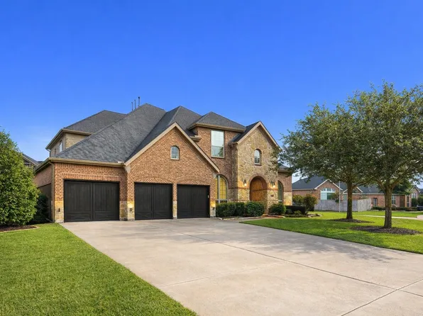 27827 Walsh Crossing Dr, Katy, TX 77494