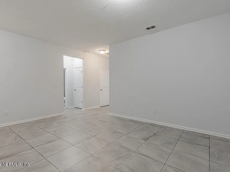 1492 Autumn Pines Dr — Photo 7