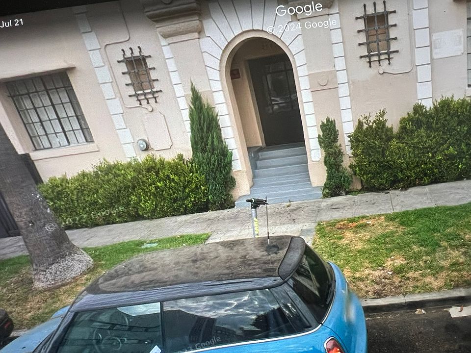 1st image of 259 1/2 S Harvard Blvd #304