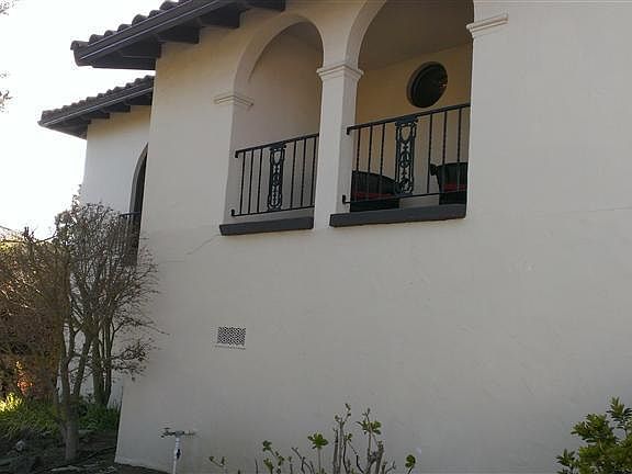 2nd image of 26 La Vuelta St