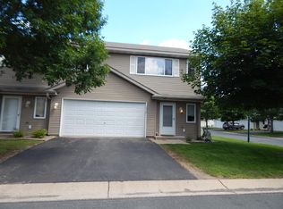 1313 Willow Trl, Farmington, MN 55024