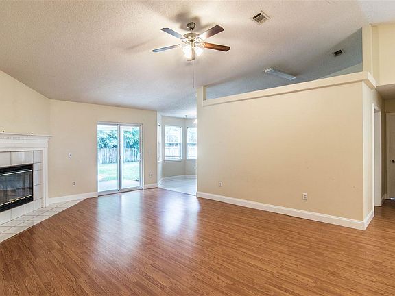 5th image of 5066 Copperfield Dr
