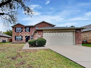 2104 Wagon Wheel Trl, Corinth, TX 76208