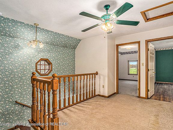 4th image of 3451 N Carland Rd